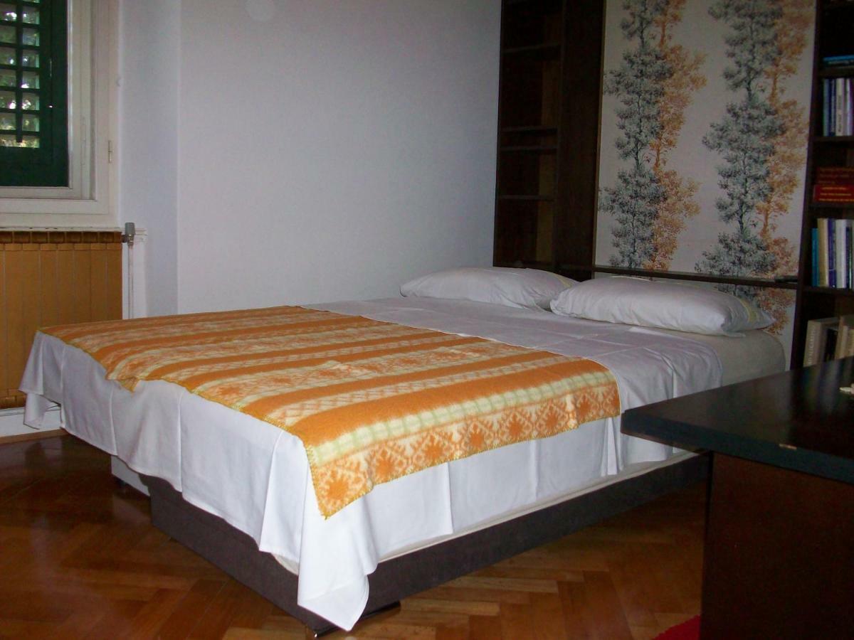 Apartman Cedra Изола Екстериор снимка